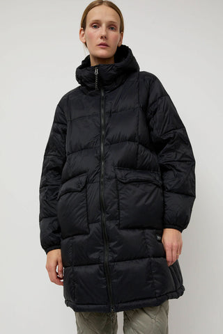 TAION Mountain Packable Volume Down Hood Coat in Black