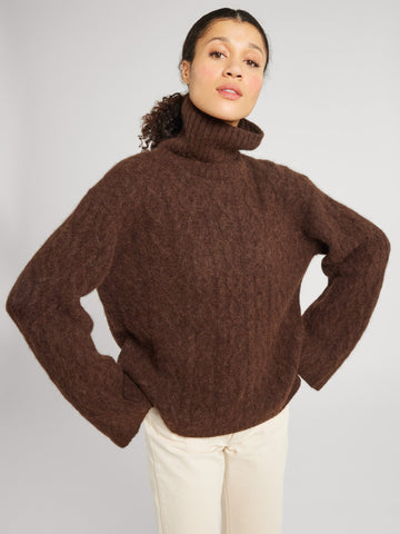 Annika Turtleneck in Cocoa